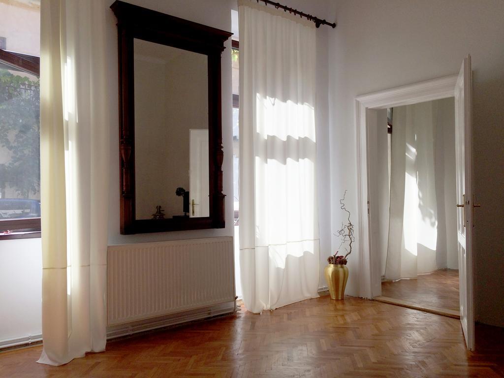 Contessa Apartment Cluj Napoca Buitenkant foto