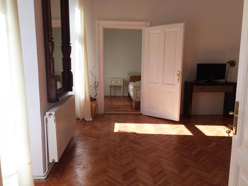 Contessa Apartment Cluj Napoca Buitenkant foto
